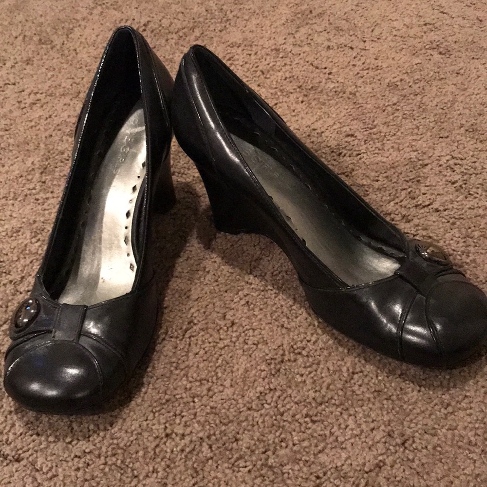 BCBG Wedges Size 8